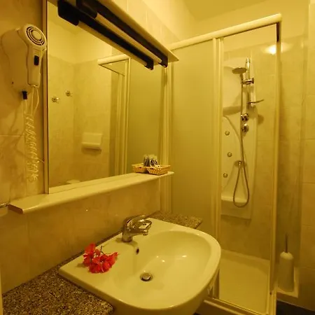Spiaggia Hotel Pesaro