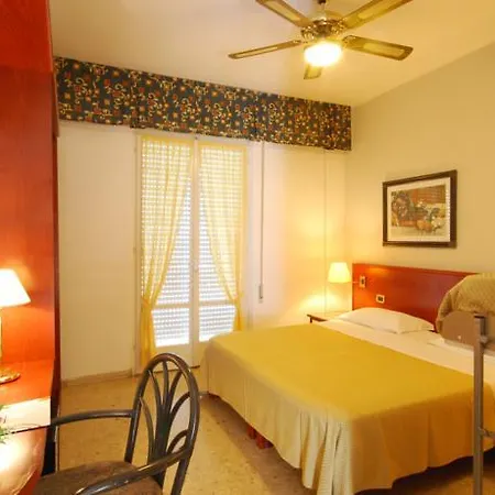 Spiaggia Hotel 3*