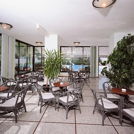 Spiaggia Hotel 3*