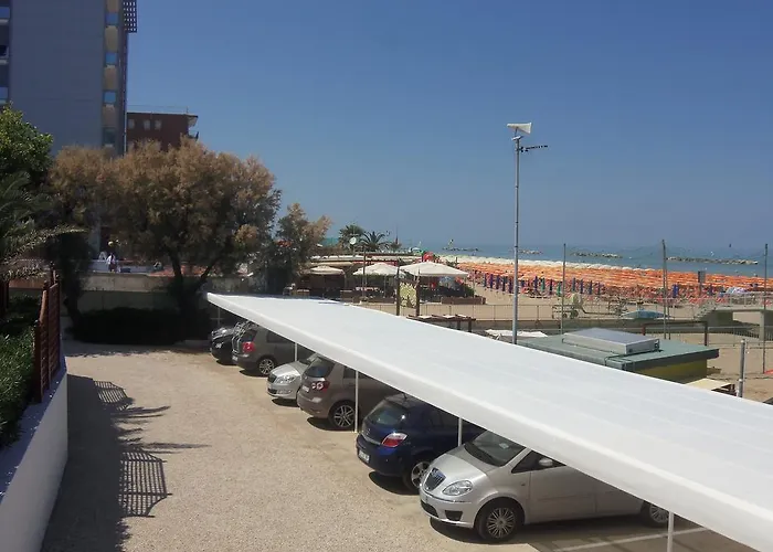 Hotel Spiaggia Ξενοδοχείο 3*
